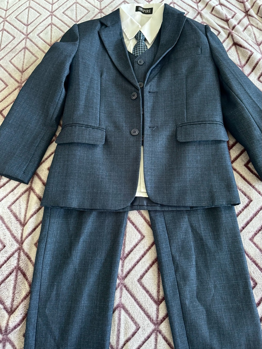 INSPIRE Kids Collection 5 Piece Suit Blazer, Vest, Pants, Shirt, Tie Size 8 Blue